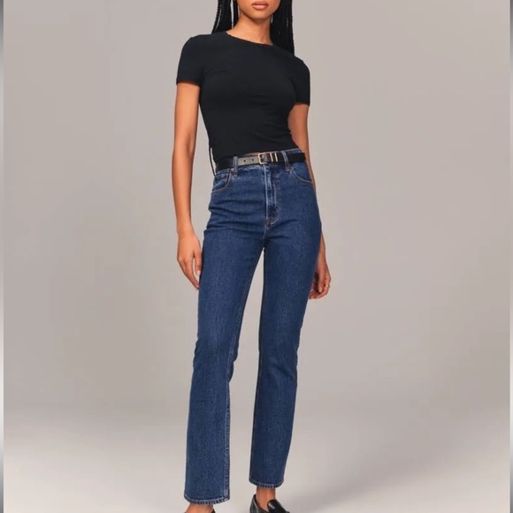 Abercrombie & Fitch Denim - Abercrombie Ultra High Rise 90s Slim Straight Jean